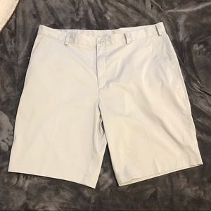 Nike Dri-Fit Golf Shorts Light weight Nike Size 38